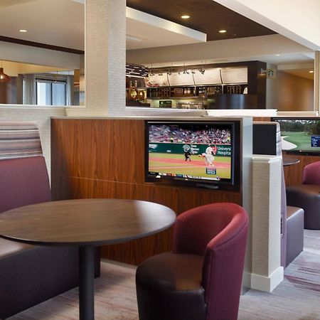 Courtyard By Marriott Raleigh Cary Hotel Exterior photo