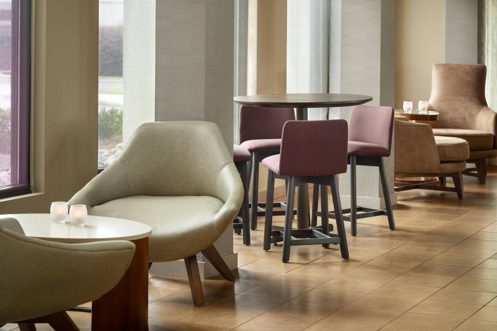 Courtyard By Marriott Raleigh Cary Hotel Exterior photo